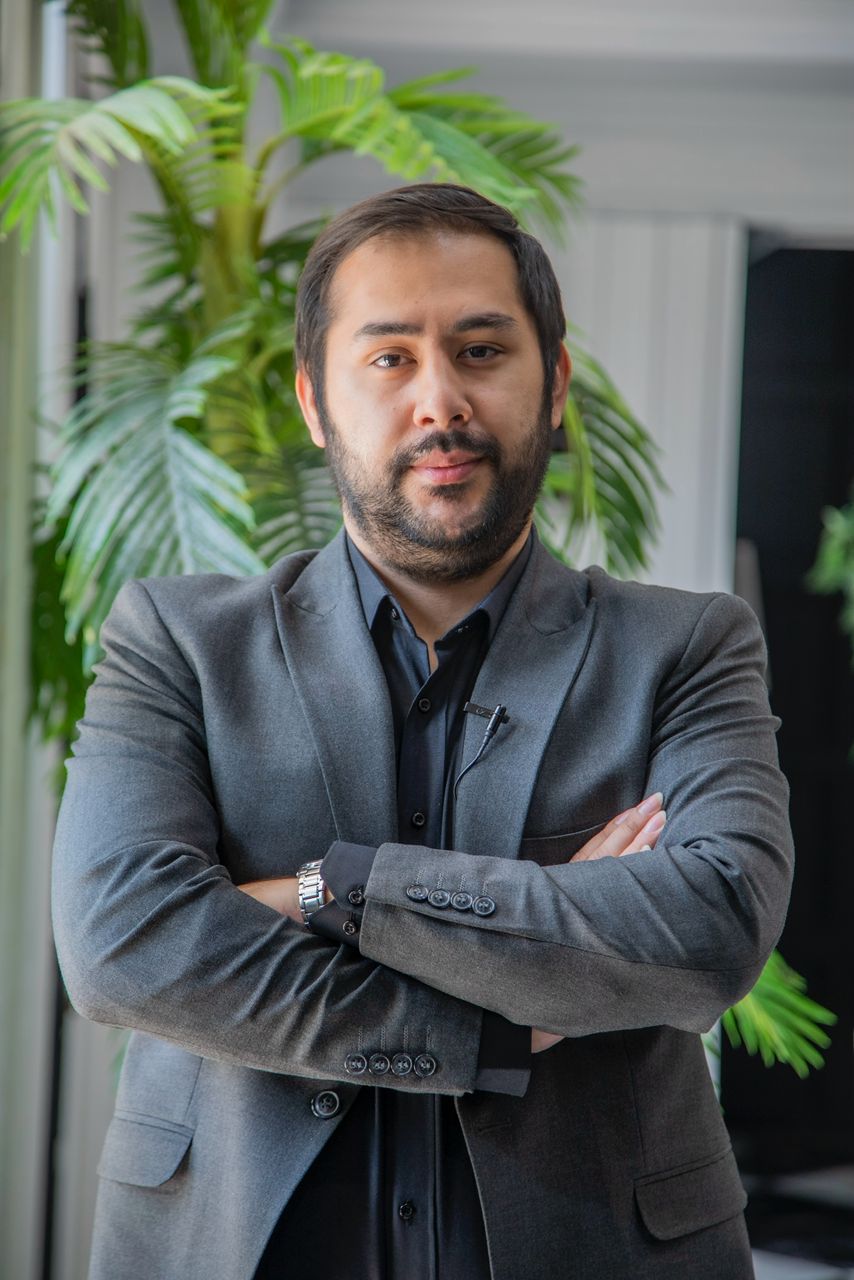 سینا معصومنیا